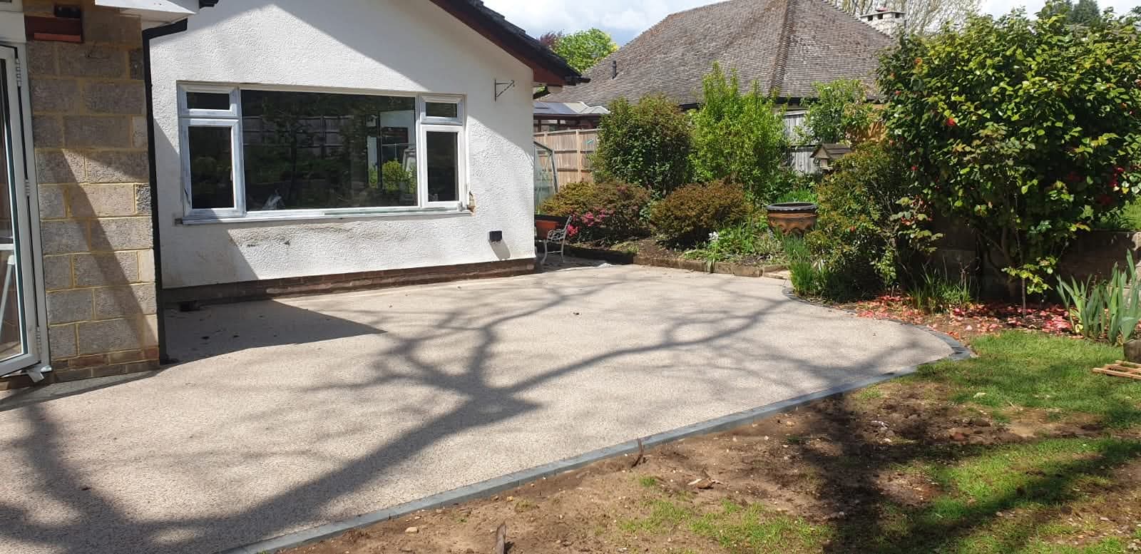 Stunning resin bound patio installation with excellent drainage
