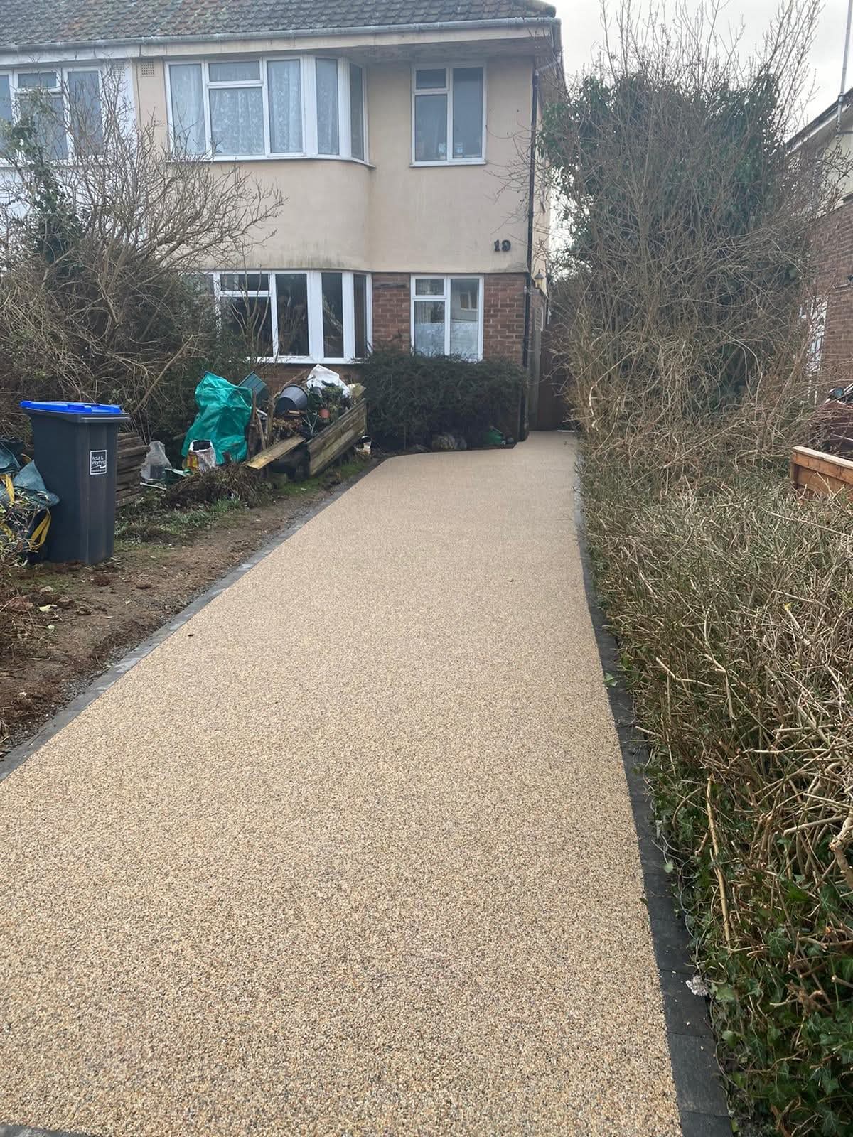 Beautiful resin bound driveway after installation